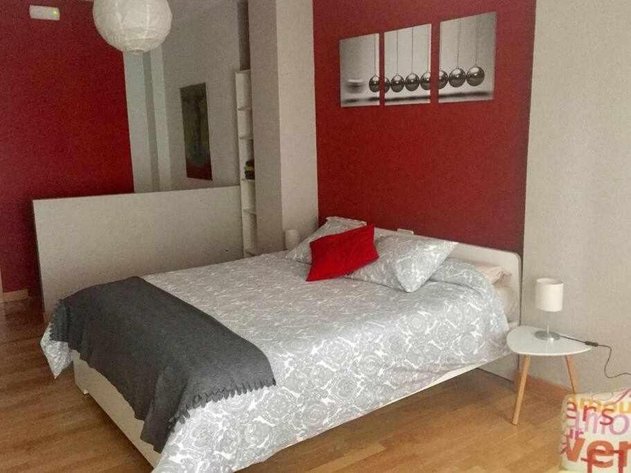 Apartamento Ayla Ayuntamiento Pamplona Bagian luar foto