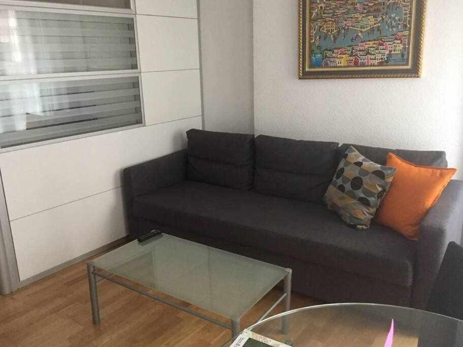 Apartamento Ayla Ayuntamiento Pamplona Bagian luar foto
